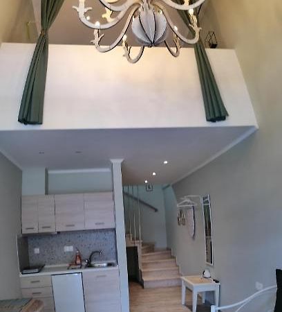 Kamares Suites 2 Nea Kallikrateia ภายนอก รูปภาพ