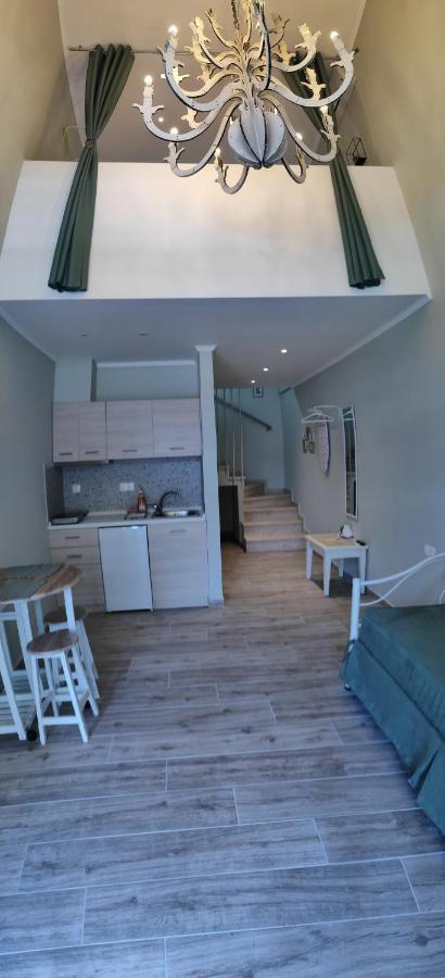 Kamares Suites 2 Nea Kallikrateia ภายนอก รูปภาพ